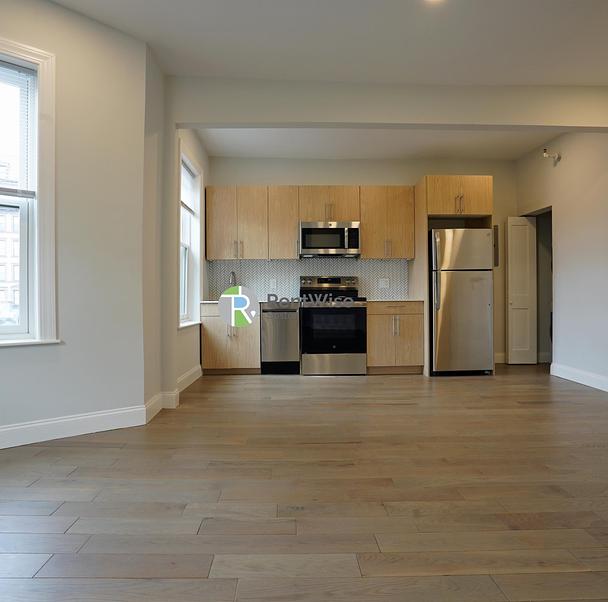 Photo of 379 Commonwealth Ave