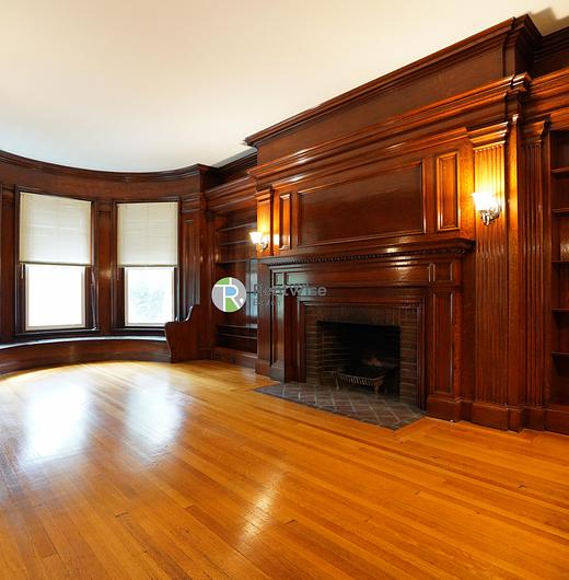 Photo of 379 Commonwealth Ave