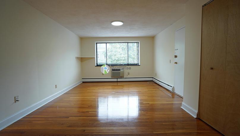 Photo of 230 Babcock Street