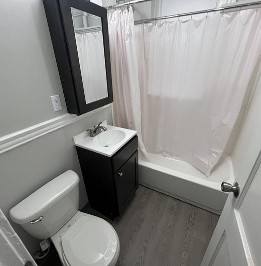 Photo of 368 Riverway