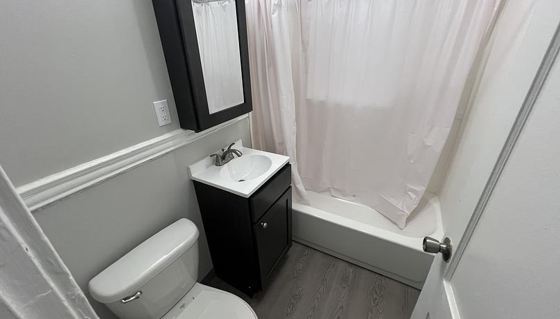 Photo of 368 Riverway
