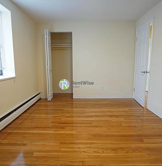 Photo of 222 Babcock St