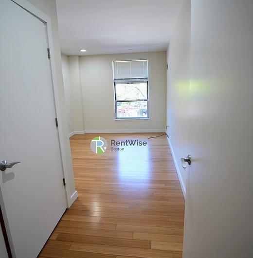 Photo of 601 Albany Street