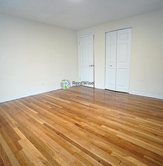 Photo of 222 Babcock St