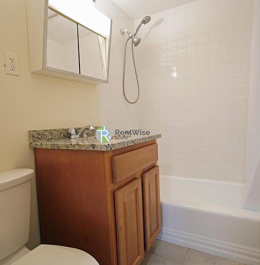 Photo of 222 Babcock St
