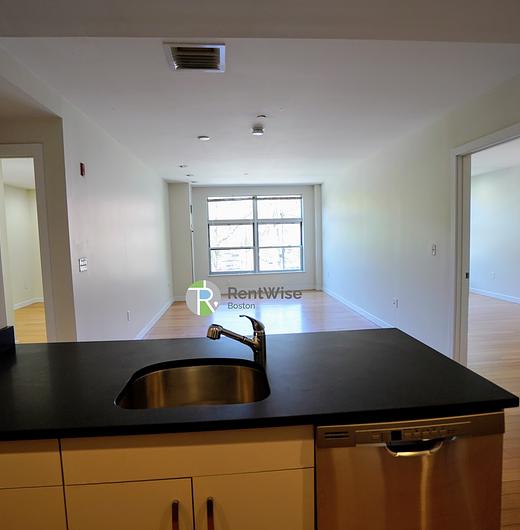 Photo of 601 Albany Street