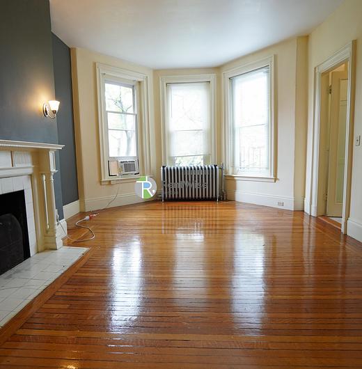 Photo of 379 Commonwealth Ave