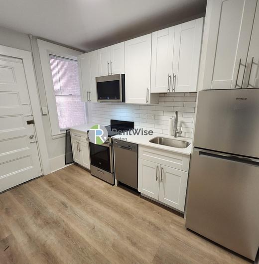 Photo of 53 Joy St