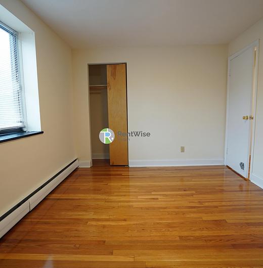 Photo of 230 Babcock Street