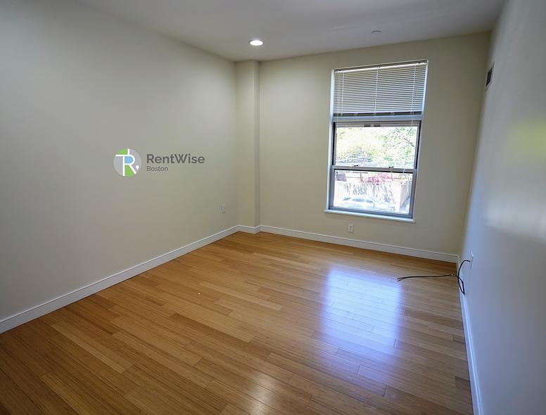 Photo of 601 Albany Street