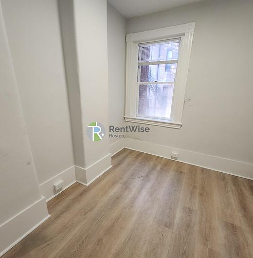 Photo of 53 Joy St