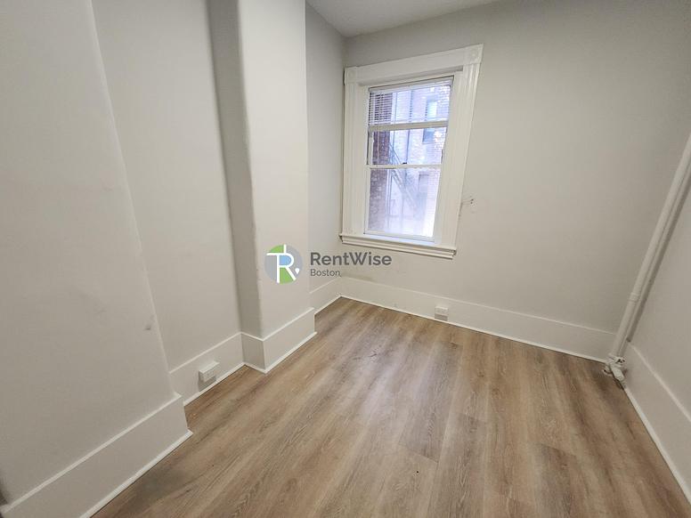 Photo of 53 Joy St