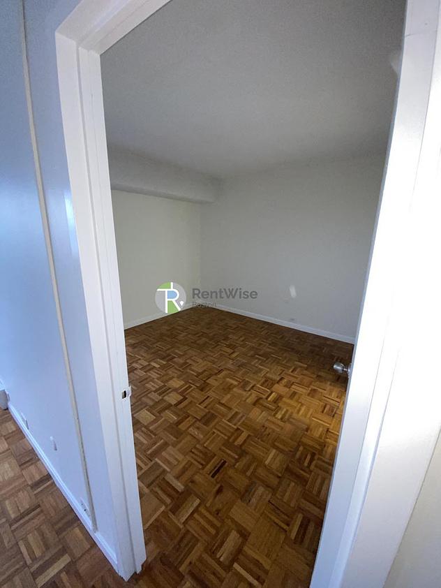 Photo of 929 Massachusetts Avenue