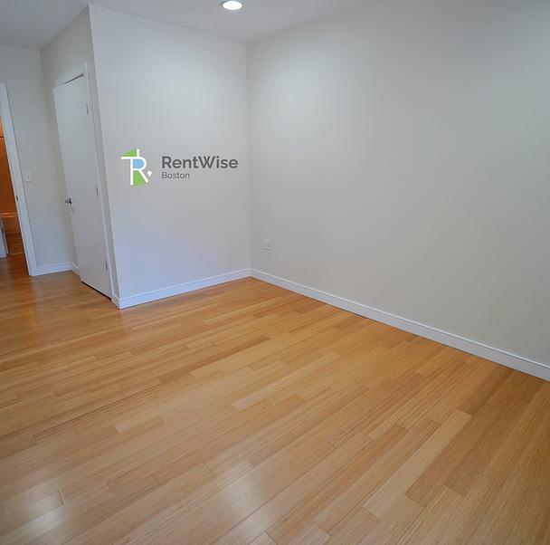 Photo of 601 Albany Street