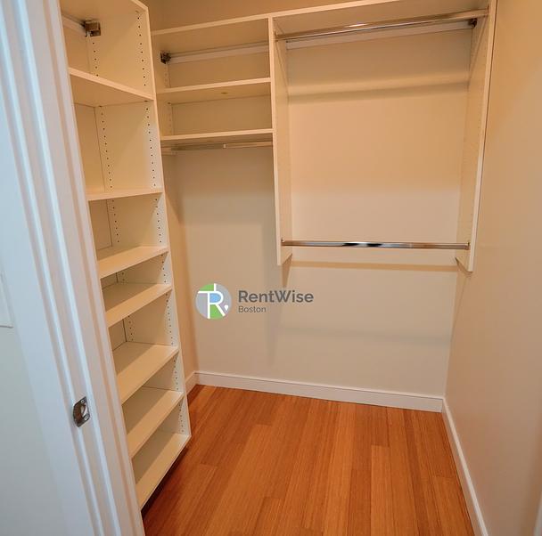 Photo of 601 Albany Street