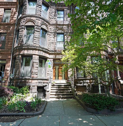 Photo of 379 Commonwealth Ave
