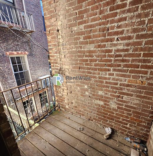 Photo of 53 Joy St
