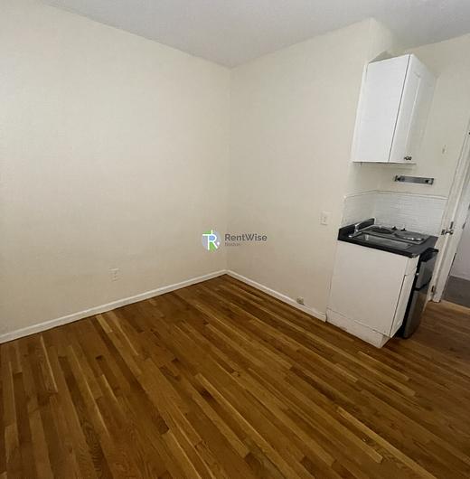 Photo of 51 South Huntington Avenue