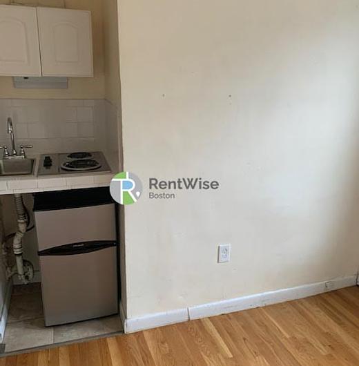 Photo of 53 South Huntington Avenue