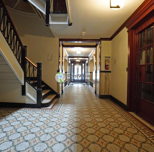 Photo of 452 Park Drive