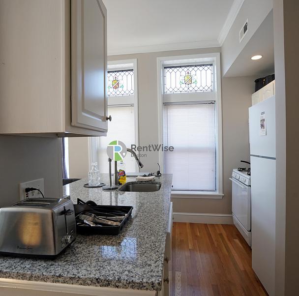 Photo of 365 Washington Street