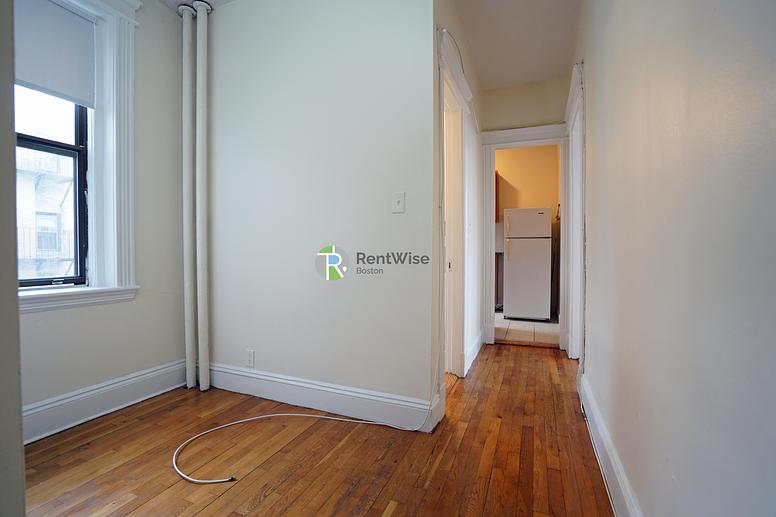 Photo of 1156 Commonwealth Ave