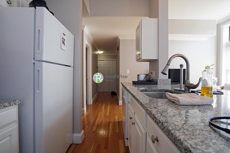 Photo of 365 Washington Street
