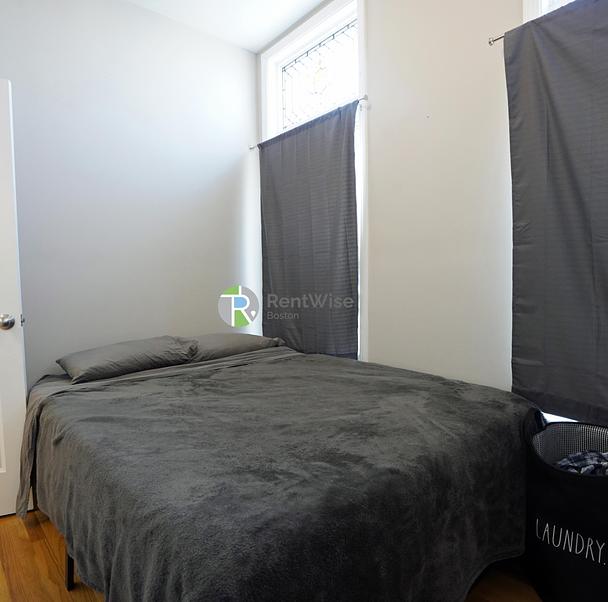 Photo of 365 Washington Street