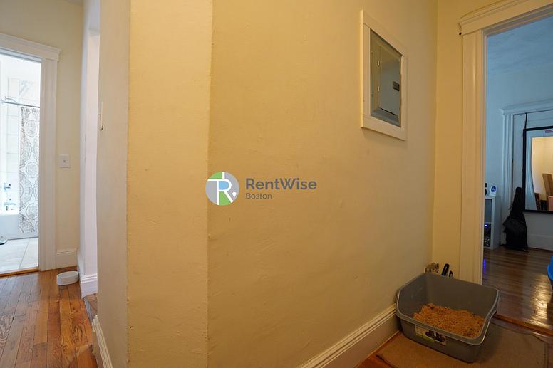 Photo of 82 Brainerd Rd