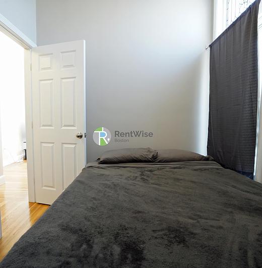 Photo of 365 Washington Street
