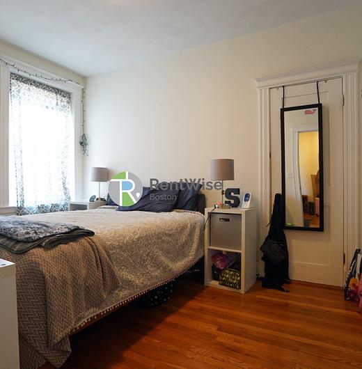 Photo of 82 Brainerd Rd