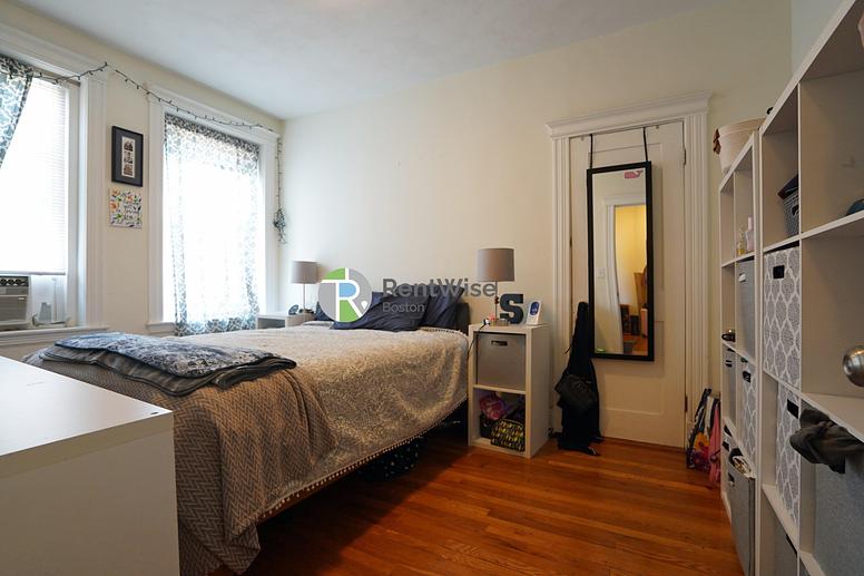 Photo of 82 Brainerd Rd