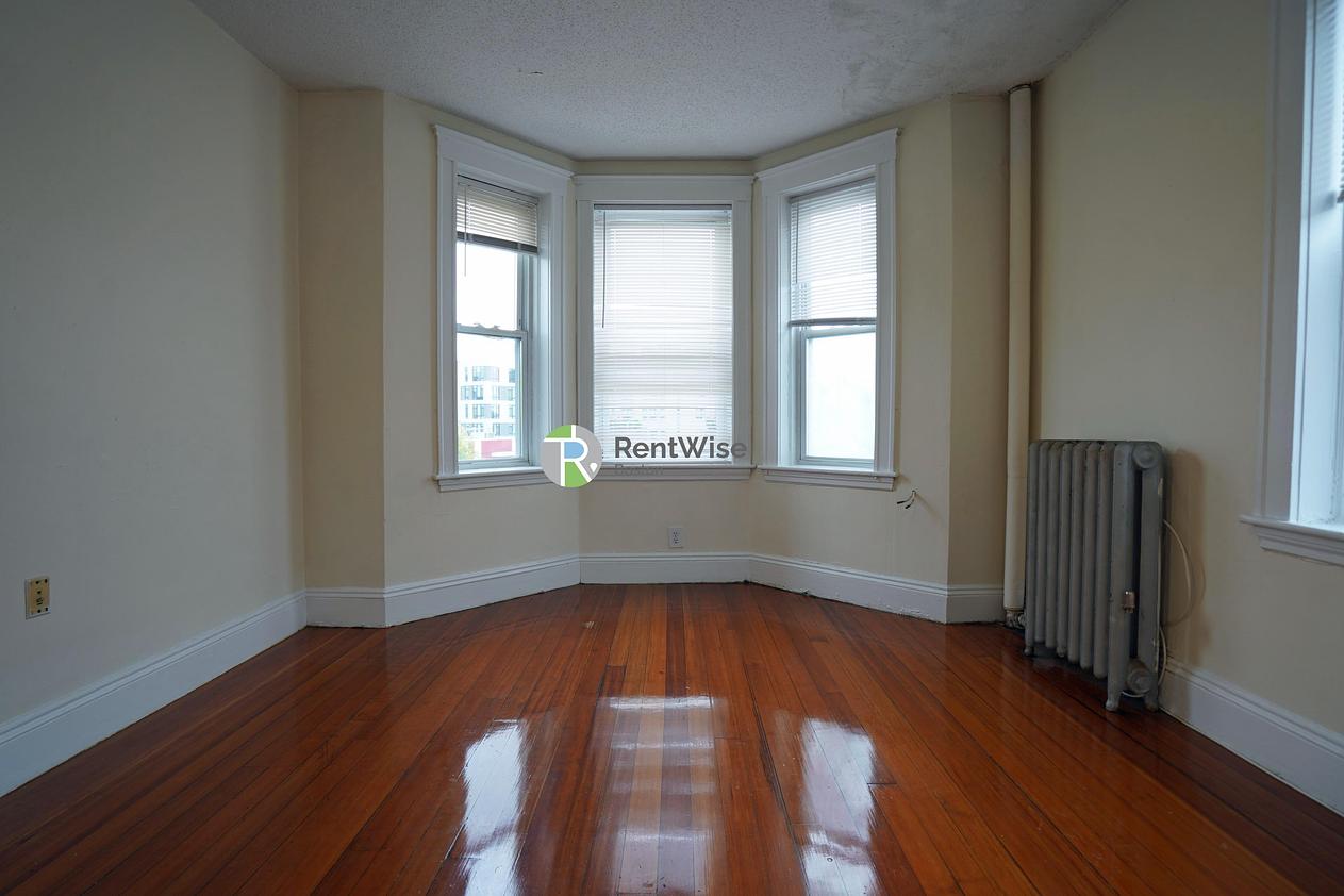 Photo of 518 Cambridge Street