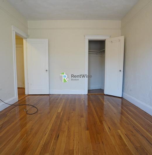 Photo of 70 Chiswick Road