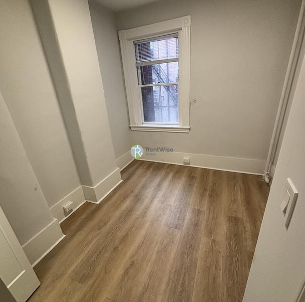 Photo of 53 Joy St