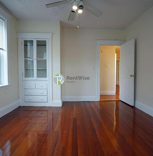 Photo of 518 Cambridge Street