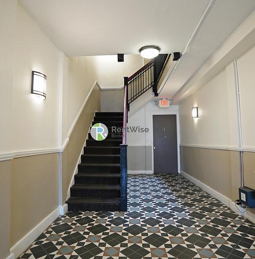 Photo of 518 Cambridge Street