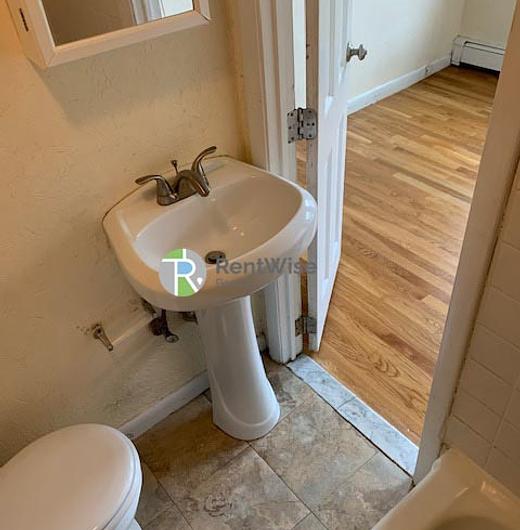 Photo of 49 South Huntington Avenue