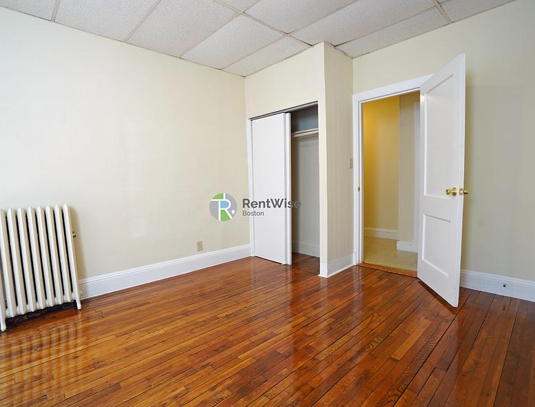 Photo of 217 Kelton Street