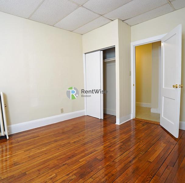 Photo of 217 Kelton Street