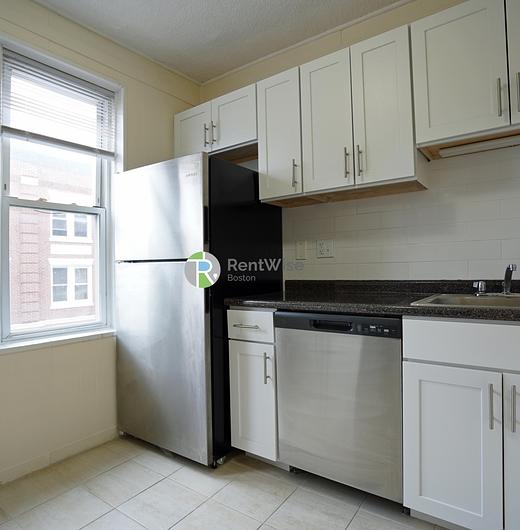 Photo of 518 Cambridge Street