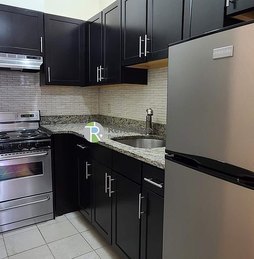 Photo of 81 Essex Street