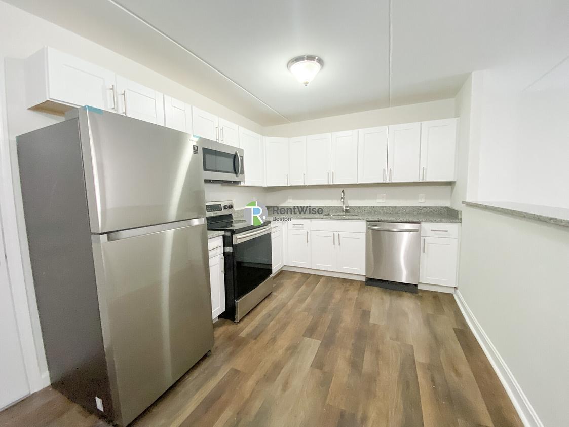 Photo of 253 Hyde Park Ave