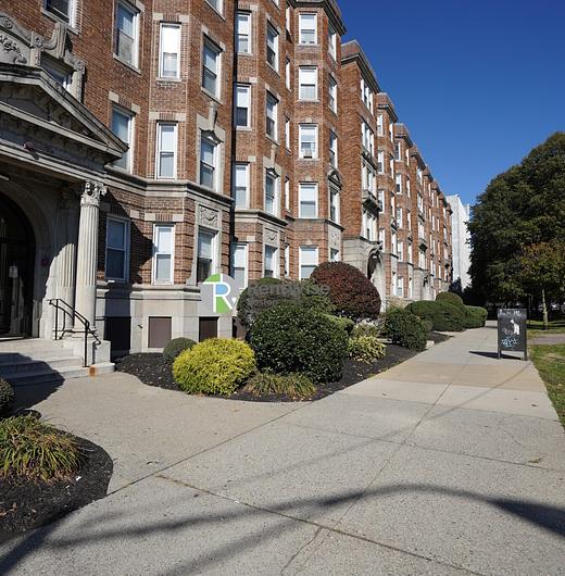 Photo of 1175 Boylston Street