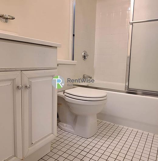 Photo of 81 Essex Street