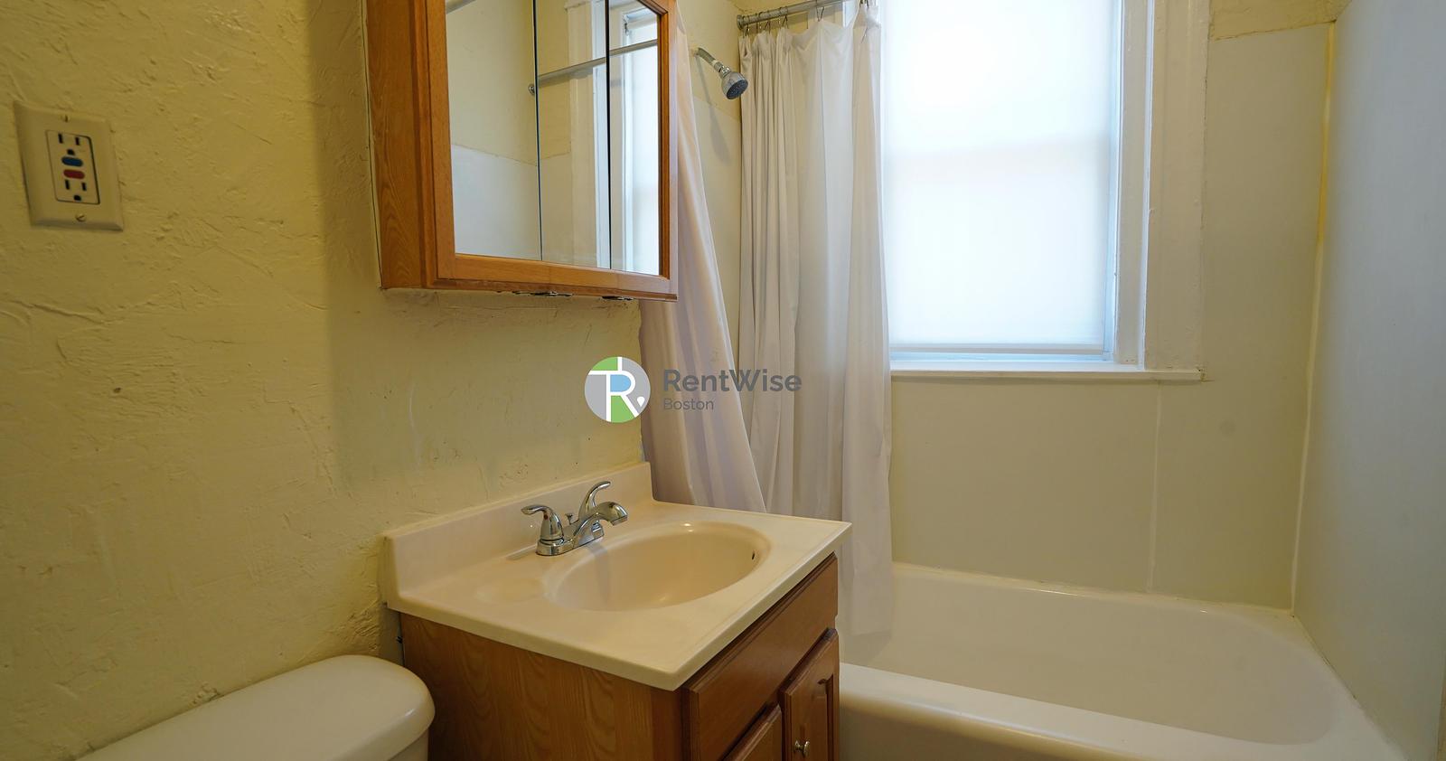 Photo of 217 Kelton Street