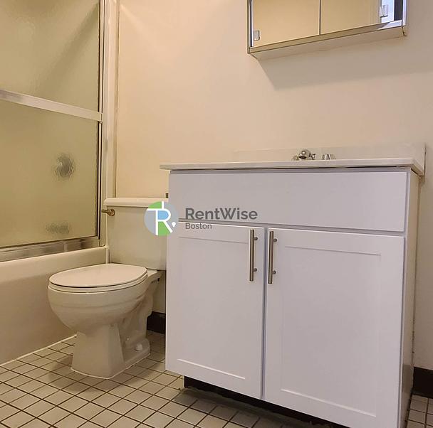 Photo of 81 Essex Street