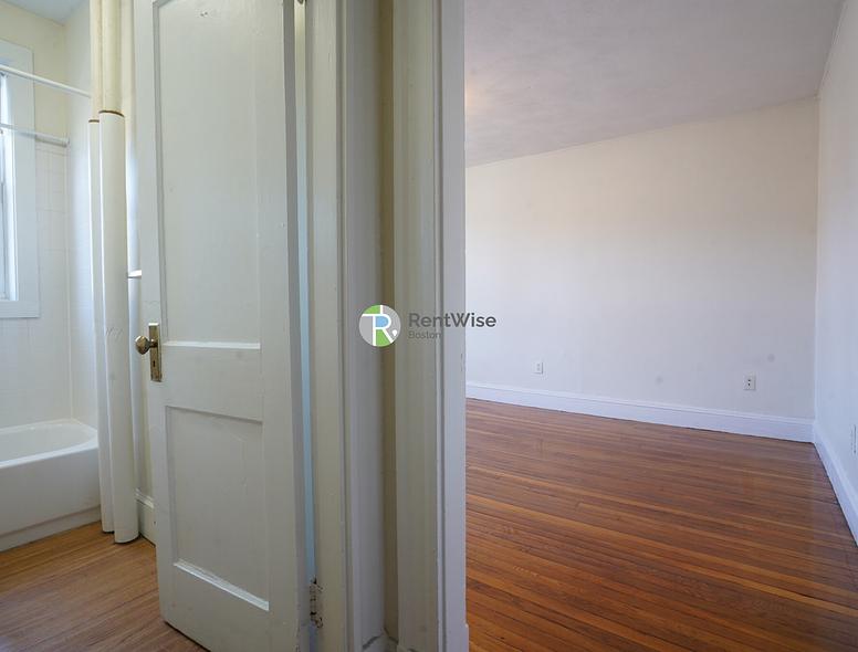 Photo of 1175 Boylston Street