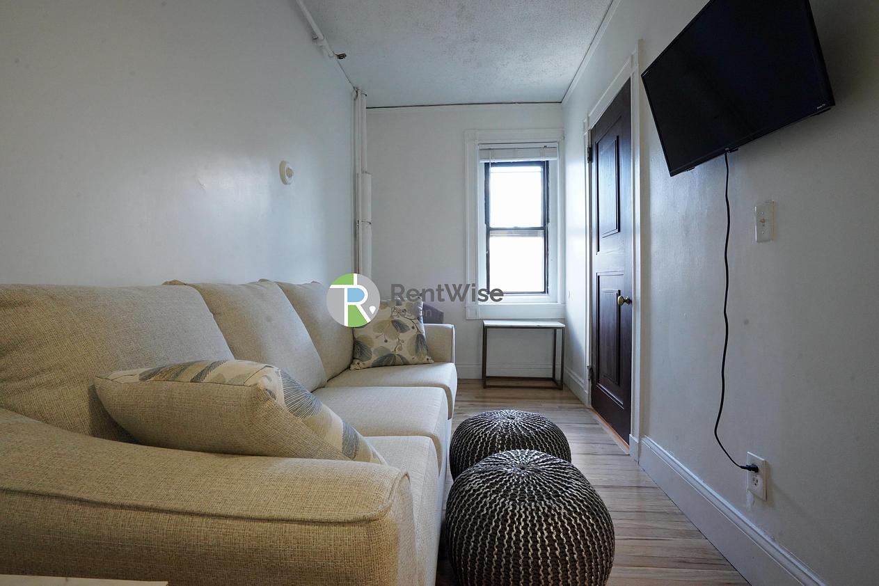 Photo of 91 Westland Avenue