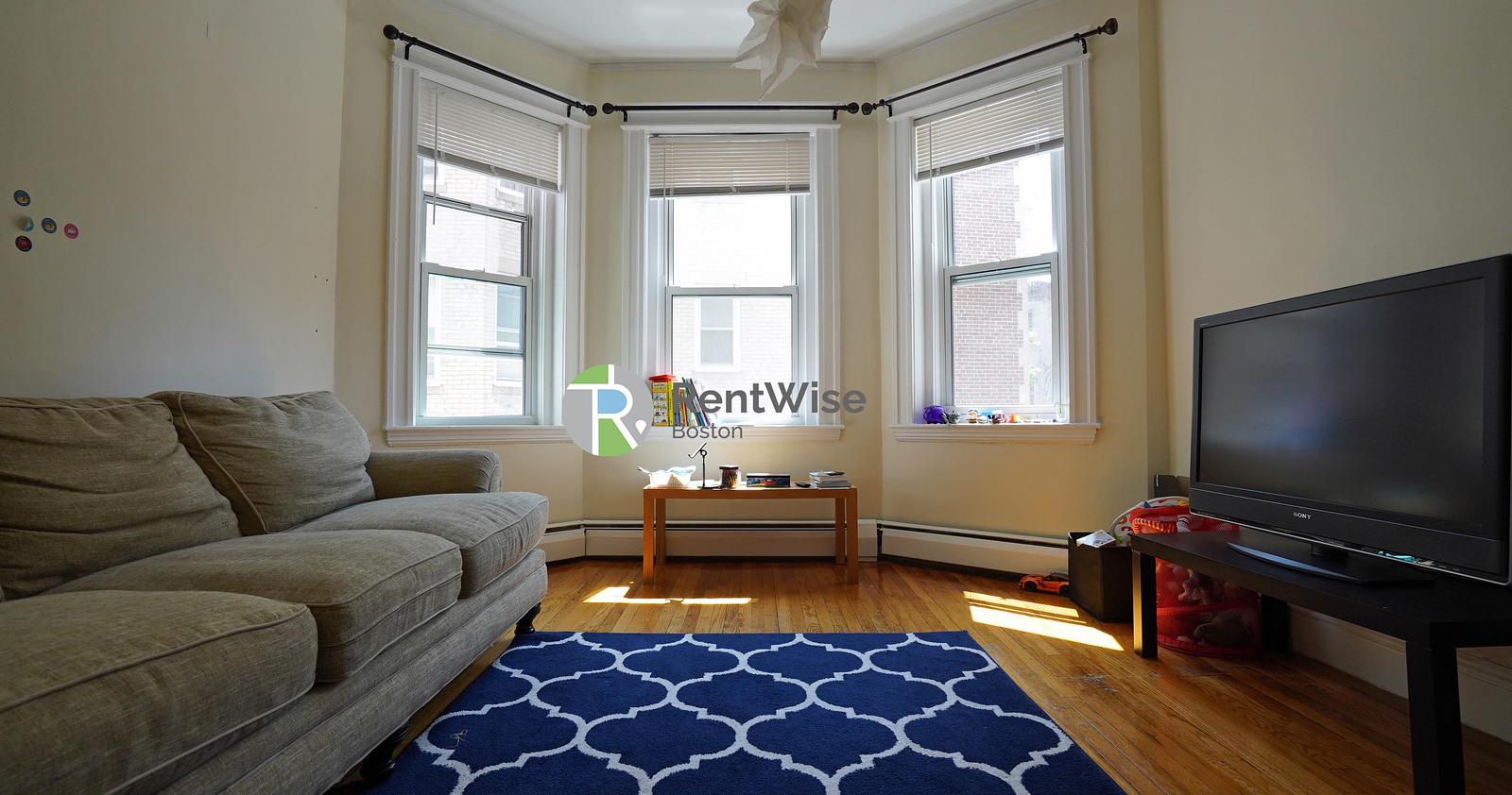 Photo of 1844 Commonwealth Avenue
